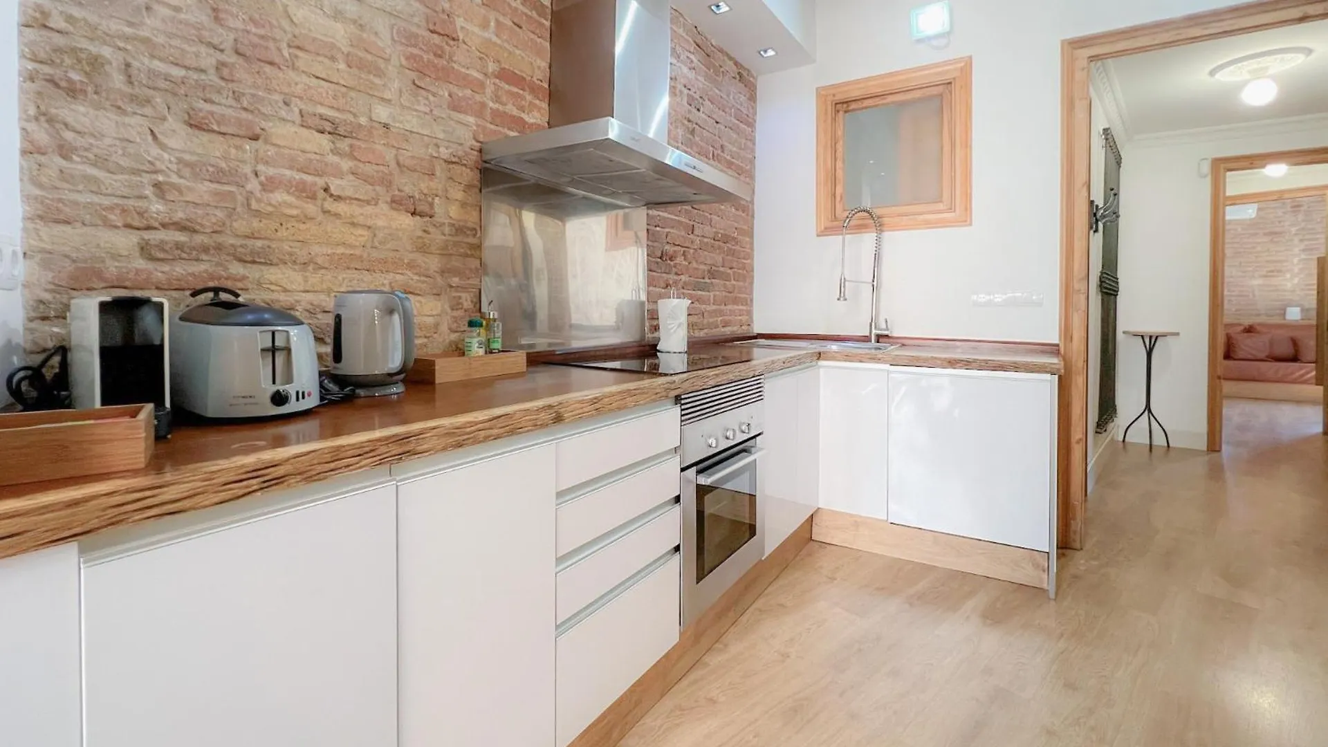Stay U-Nique Apartment Tamarit برشلونة إسبانيا